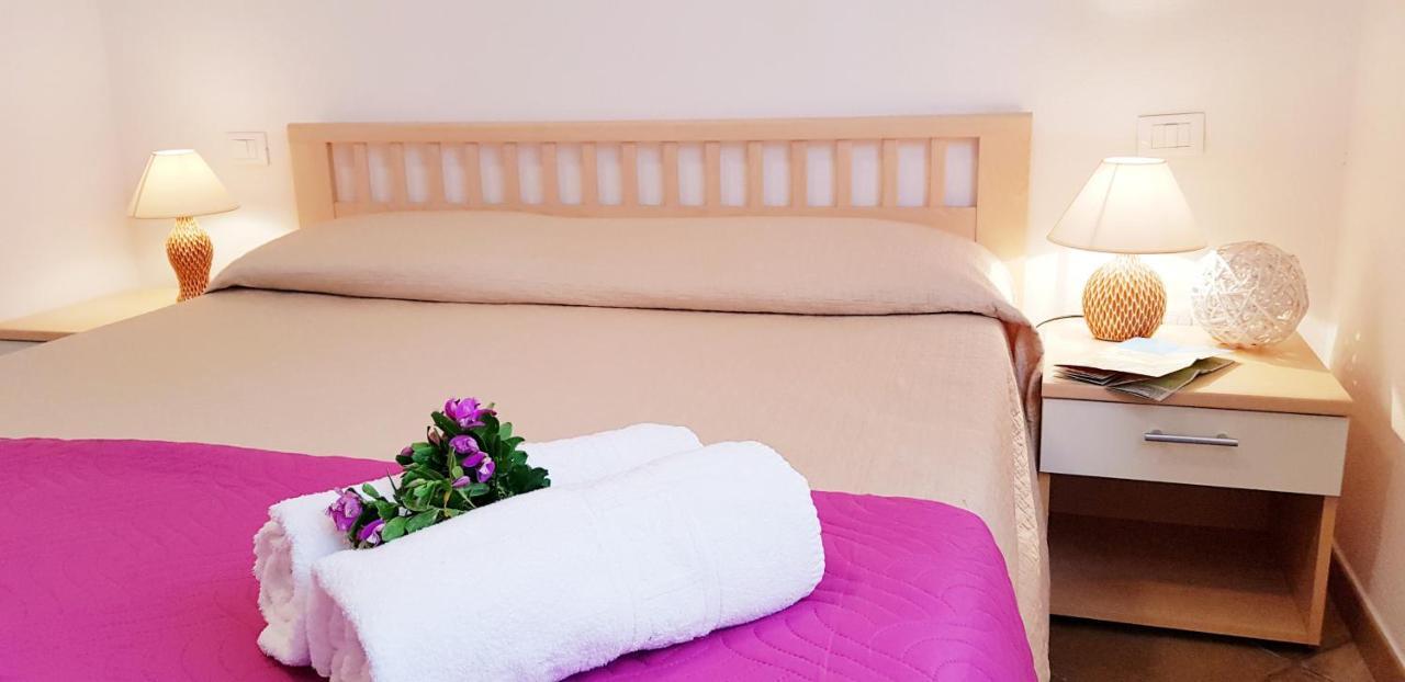 Pareja Apartments Орозеи Екстериор снимка