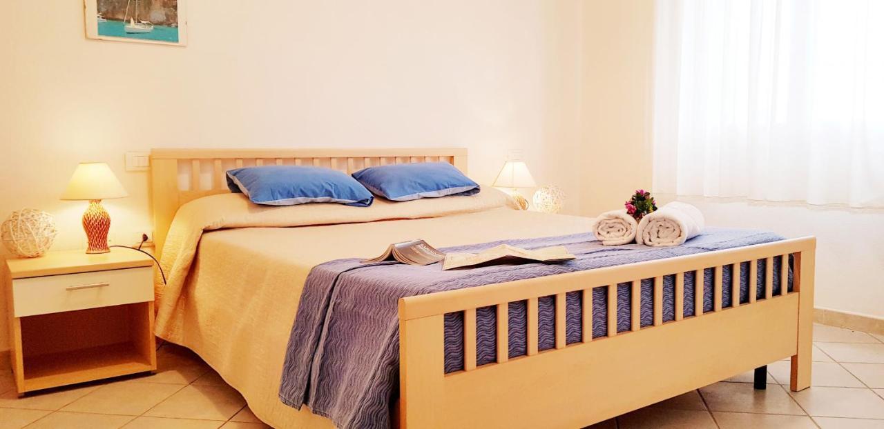 Pareja Apartments Орозеи Екстериор снимка
