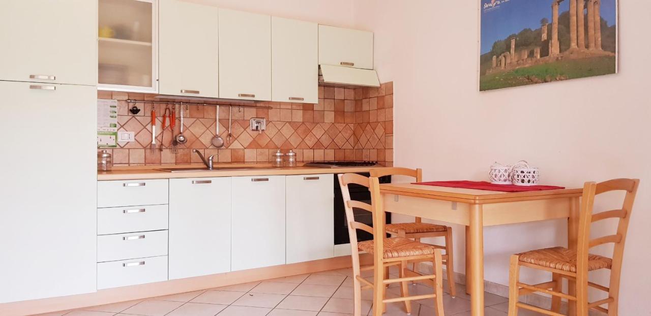Pareja Apartments Орозеи Екстериор снимка