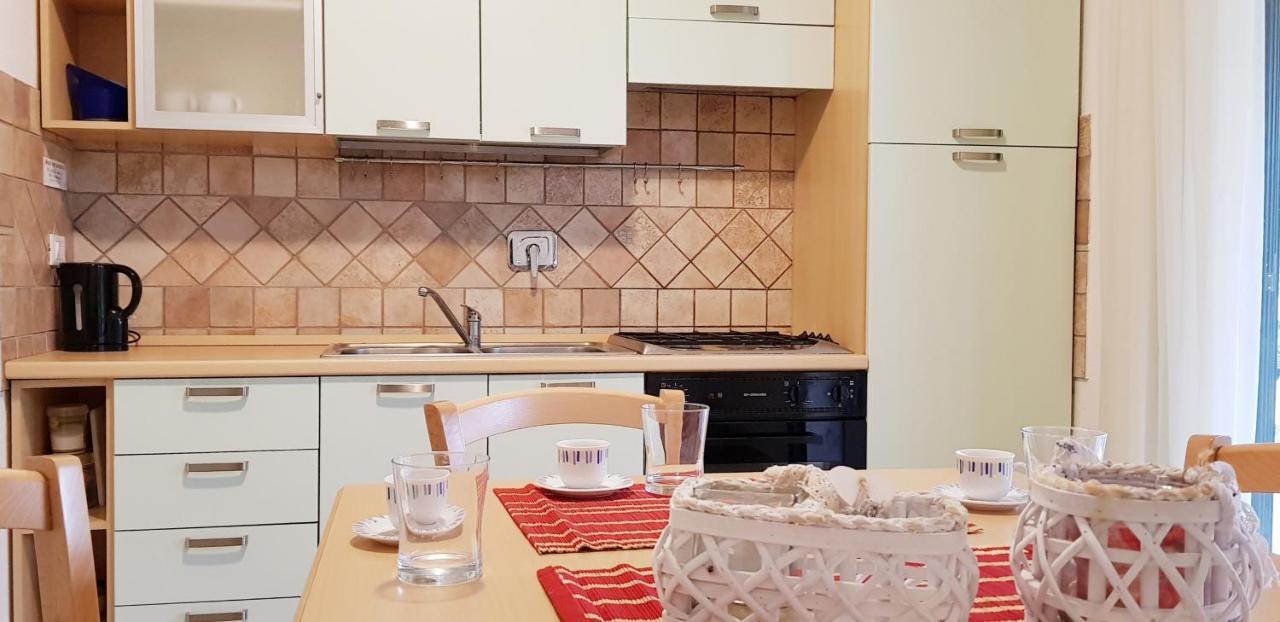 Pareja Apartments Орозеи Екстериор снимка