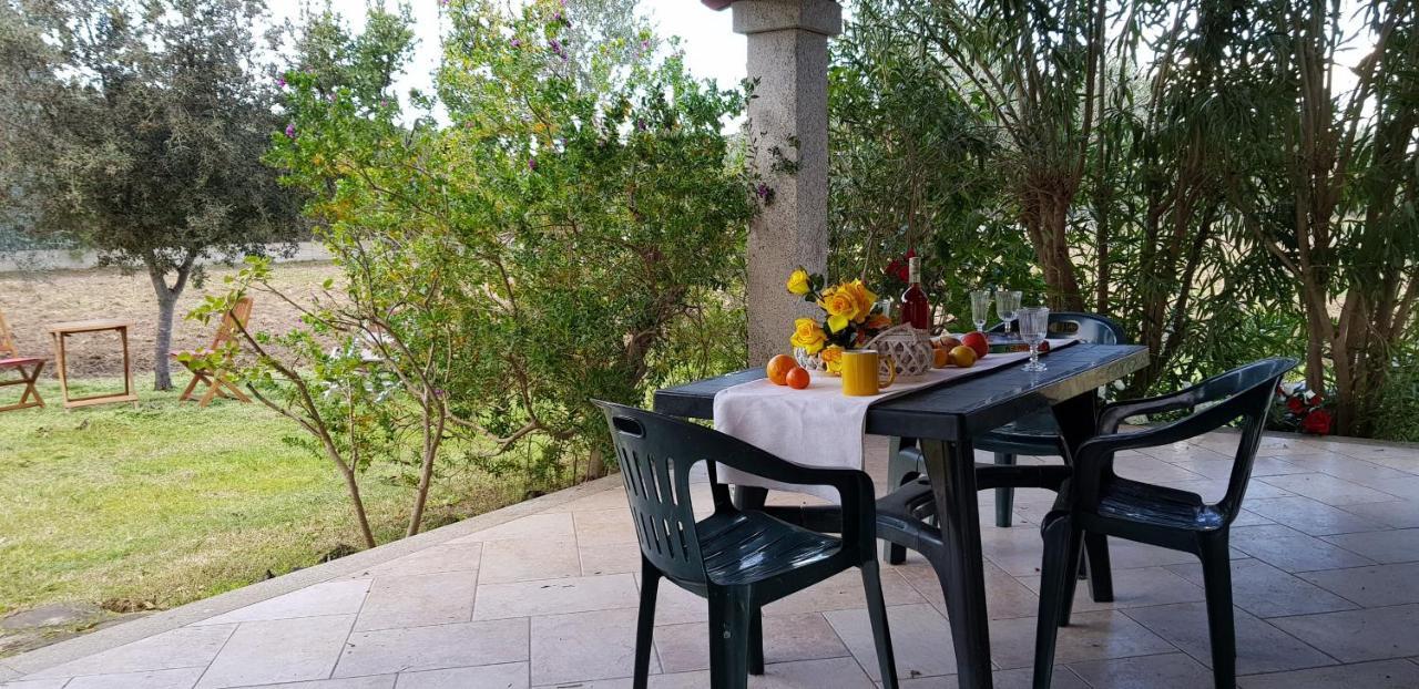 Pareja Apartments Орозеи Екстериор снимка