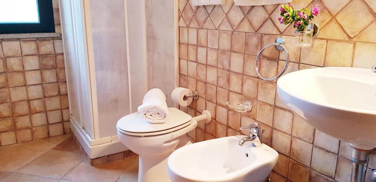 Pareja Apartments Орозеи Екстериор снимка